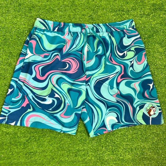 Buc-cees Shorts XL men's Swim Wears Retro Buc-cees Bathing Suit Cool Pattern TX - Picture 1 of 5